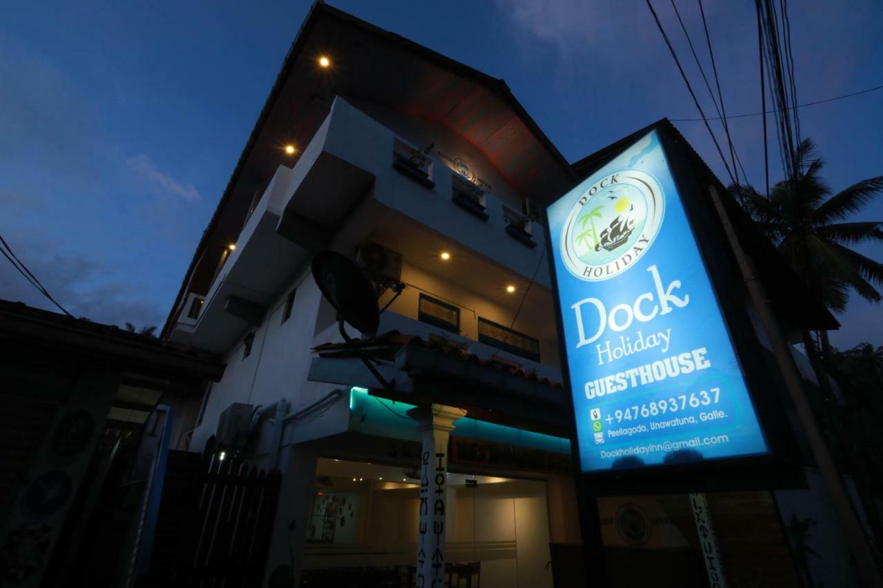 Dock Holiday Guest House Unawatuna Exterior photo